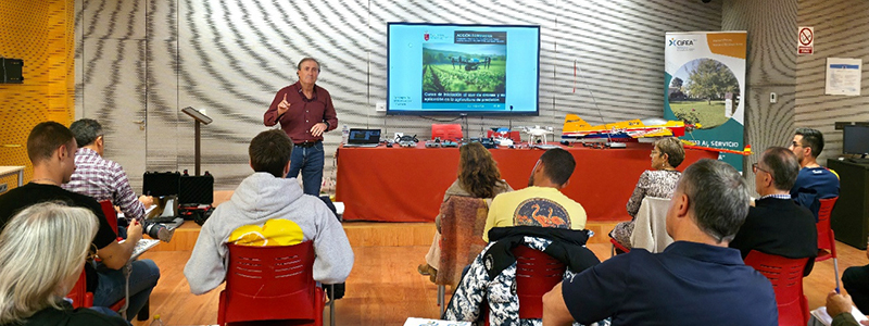 Éxito de participación en la primera edición del Curso de iniciación al uso de drones y aplicación en la agricultura de precisión organizado por el CIFEA de Lorca